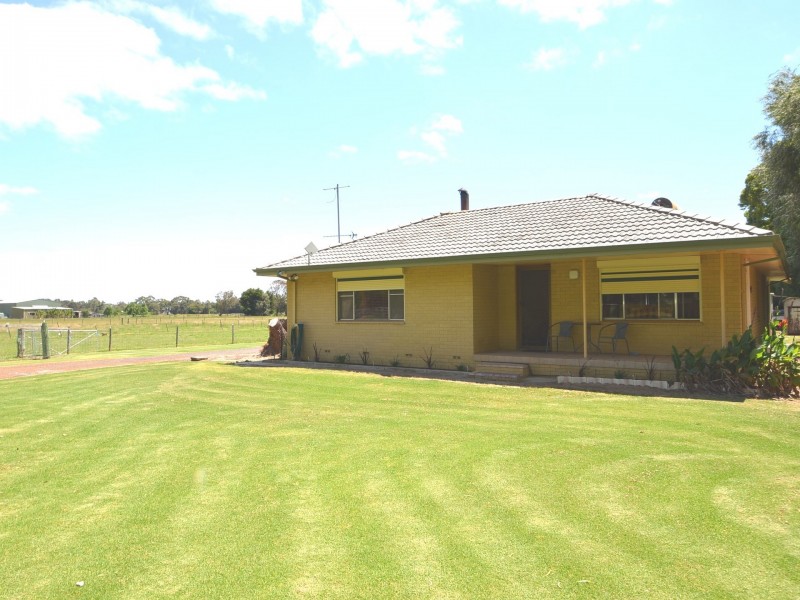 59 Fifth Street, Harvey WA 6220