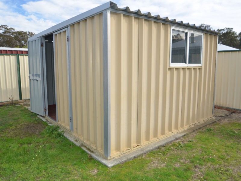 11 Triller Road, Harvey WA 6220