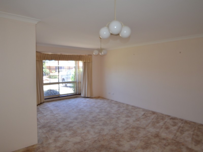 10 Minella Road, Harvey WA 6220