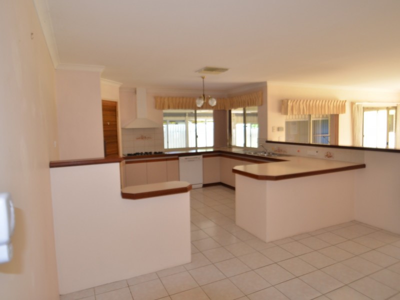 10 Minella Road, Harvey WA 6220