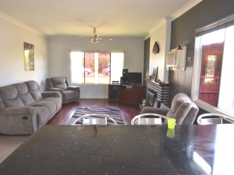 18 Palmer Street, Harvey WA 6220