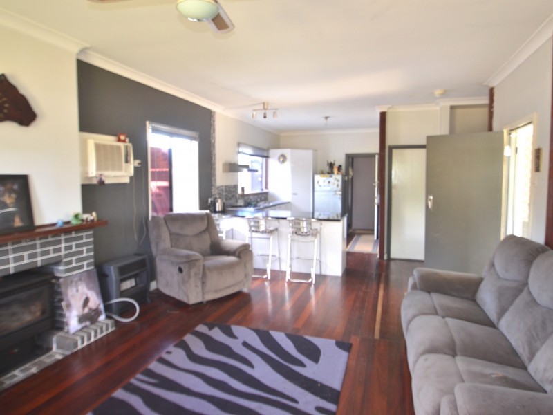 18 Palmer Street, Harvey WA 6220