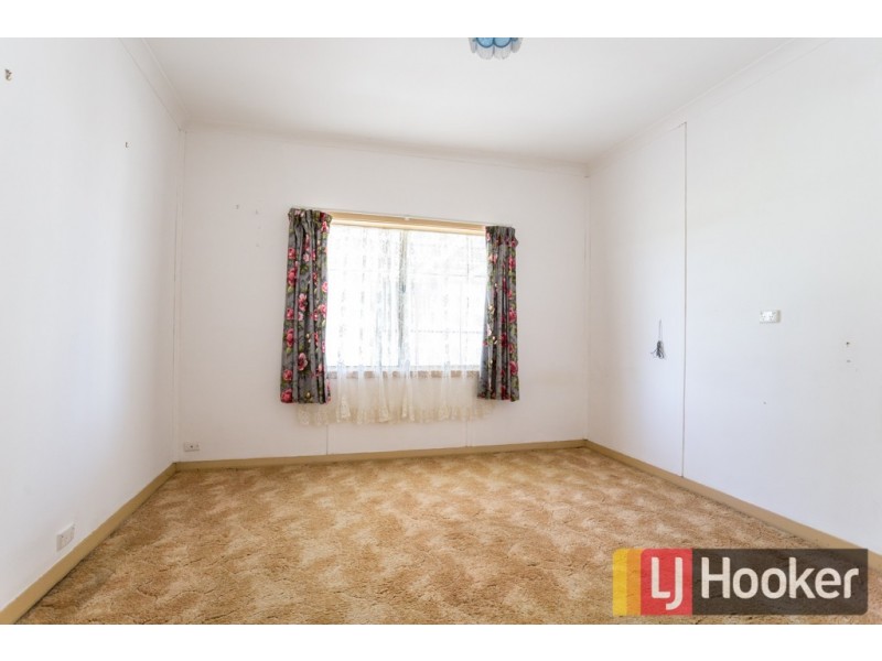 16 Roy Street, Harvey WA 6220