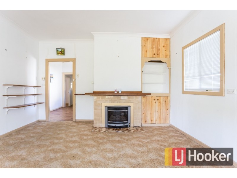 16 Roy Street, Harvey WA 6220