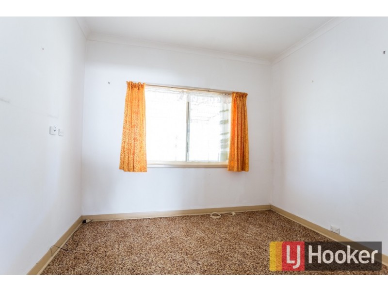 16 Roy Street, Harvey WA 6220