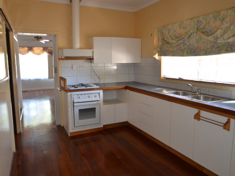 20 Uduc Road, Harvey WA 6220