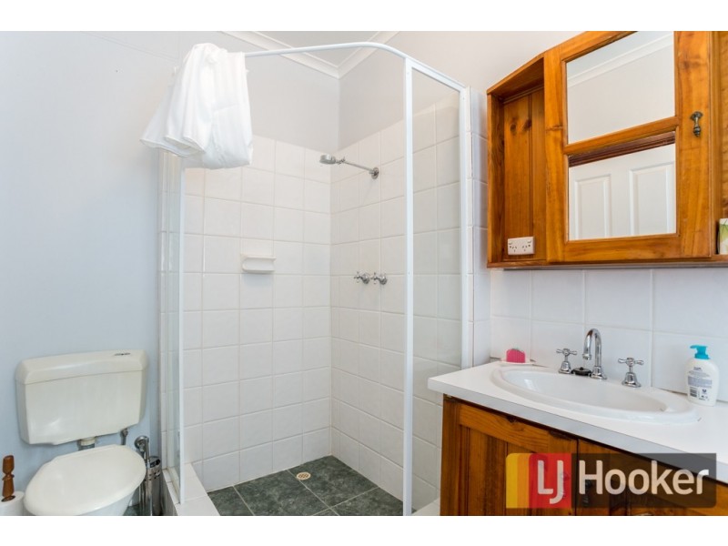 22 Centennial Avenue, Harvey WA 6220