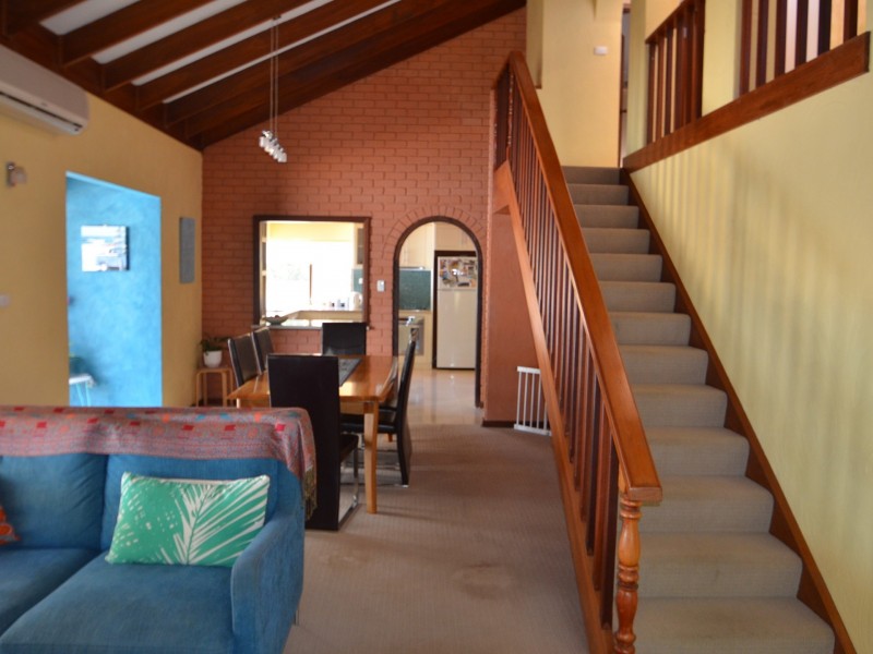 1 Hillside Road, Harvey WA 6220