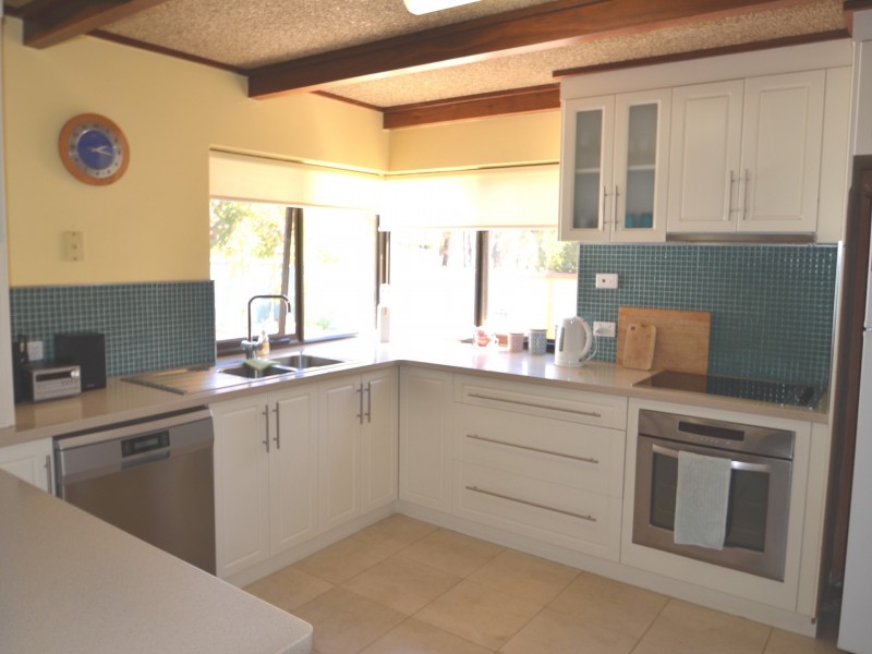 1 Hillside Road, Harvey WA 6220