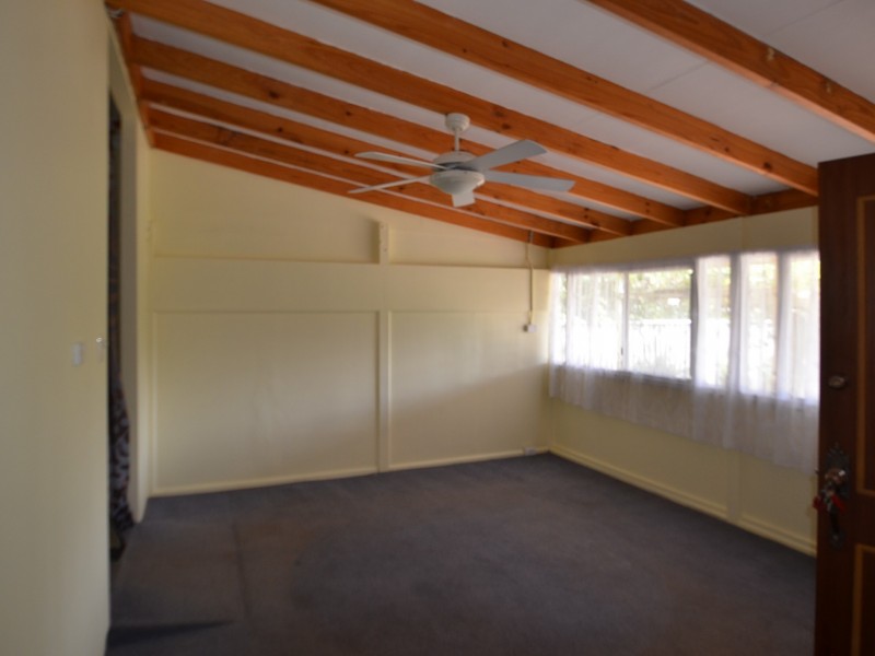 13 Merriedale Crescent, Harvey WA 6220