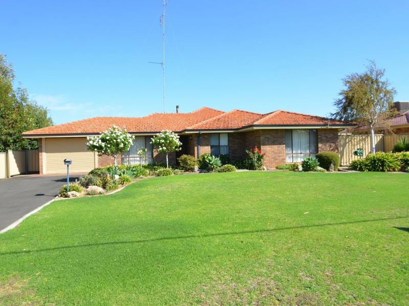 45 Third Street, Harvey WA 6220