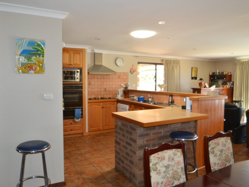 45 Third Street, Harvey WA 6220