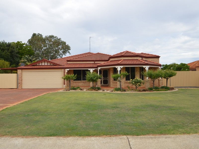 48 Third Street, Harvey WA 6220