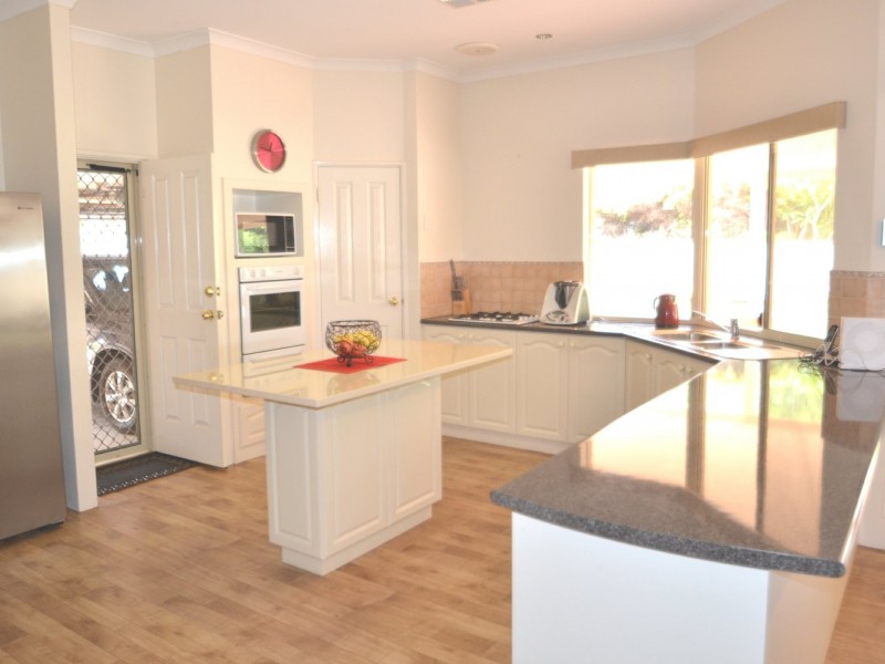 48 Third Street, Harvey WA 6220