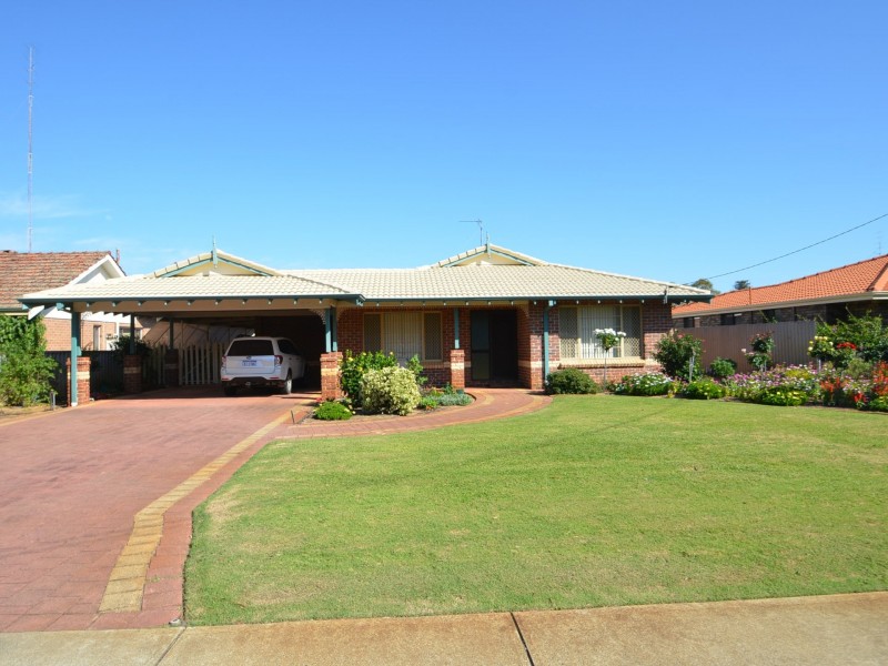 3 Baker Street, Harvey WA 6220