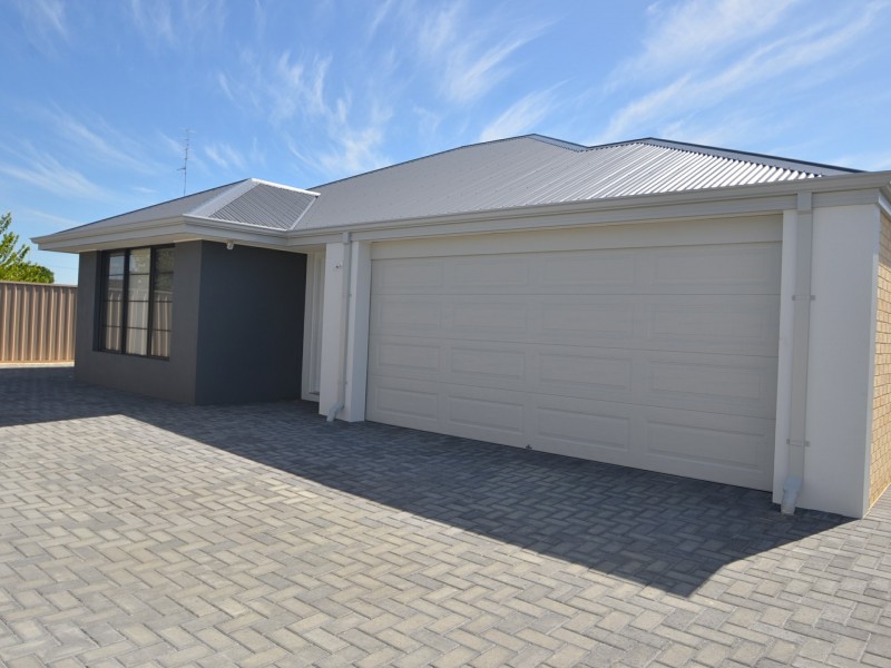 Unit 2/7 pinner Street, Harvey WA 6220