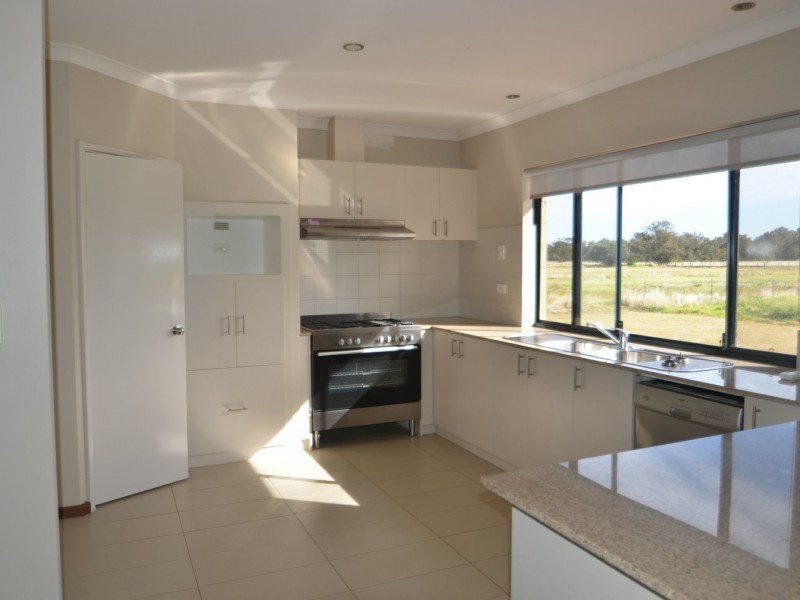 227 Fifth Street, Harvey WA 6220