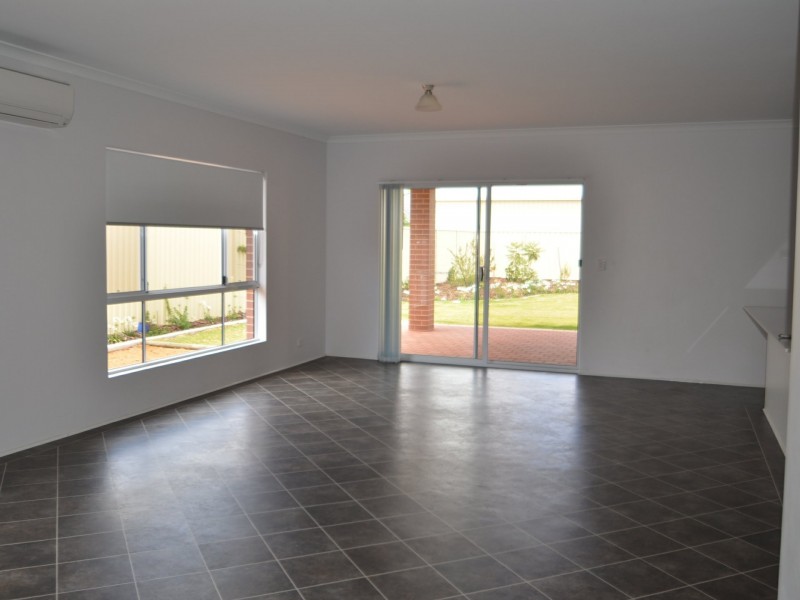 16 Raneri Avenue, Harvey WA 6220