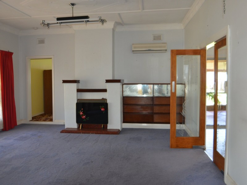 123 Uduc Road, Harvey WA 6220