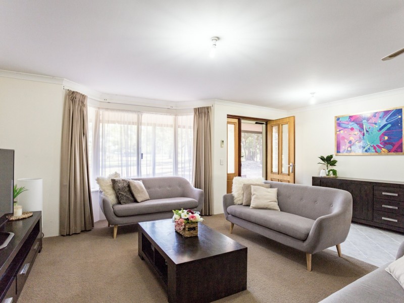6 Kookaburra Close, Myalup WA 6220