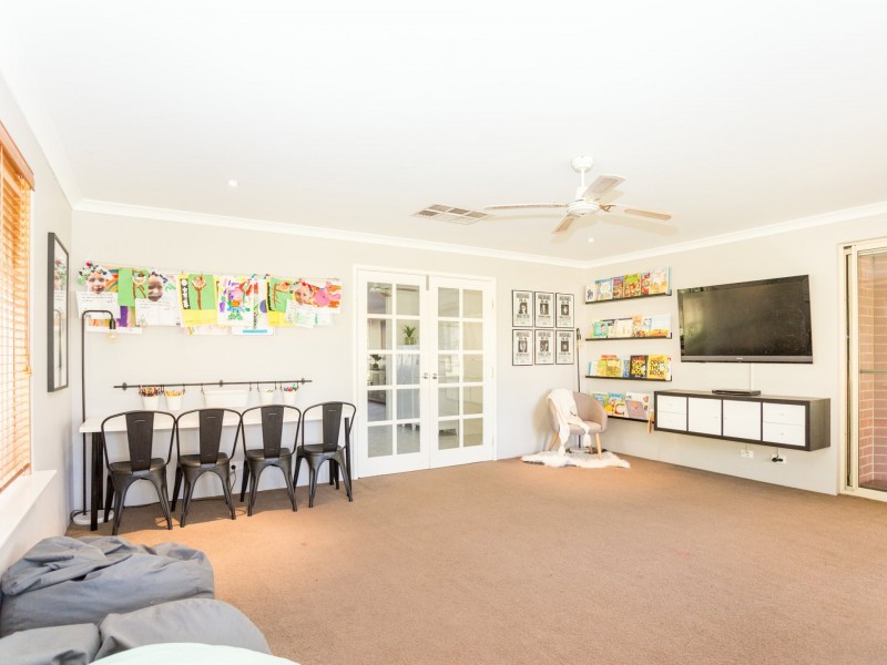 6 Kookaburra Close, Myalup WA 6220