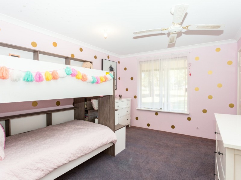 6 Kookaburra Close, Myalup WA 6220
