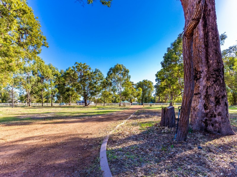 6 Kookaburra Close, Myalup WA 6220