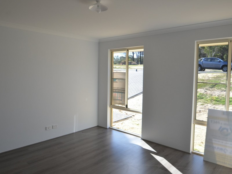 13 Barrington Knight Road, Yarloop WA 6218
