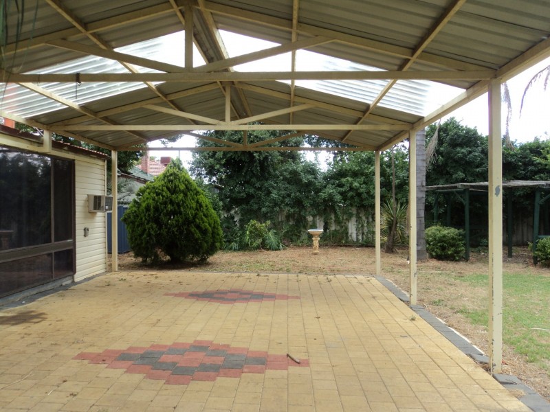 23 Hackett Road, Harvey WA 6220