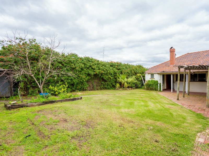 10 Harvey Street, Harvey WA 6220
