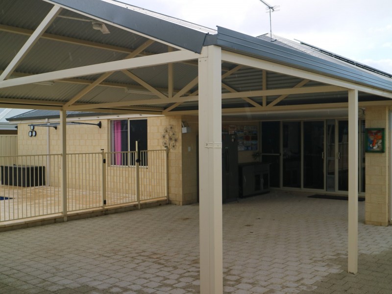 10 Raneri Avenue, Harvey WA 6220