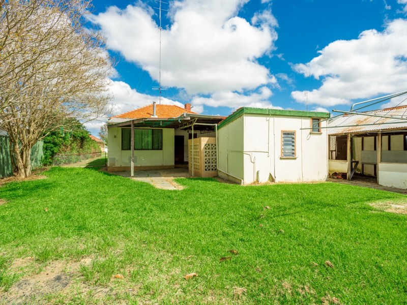 12 Harvey Street, Harvey WA 6220