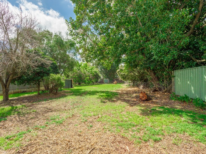 12 Harvey Street, Harvey WA 6220