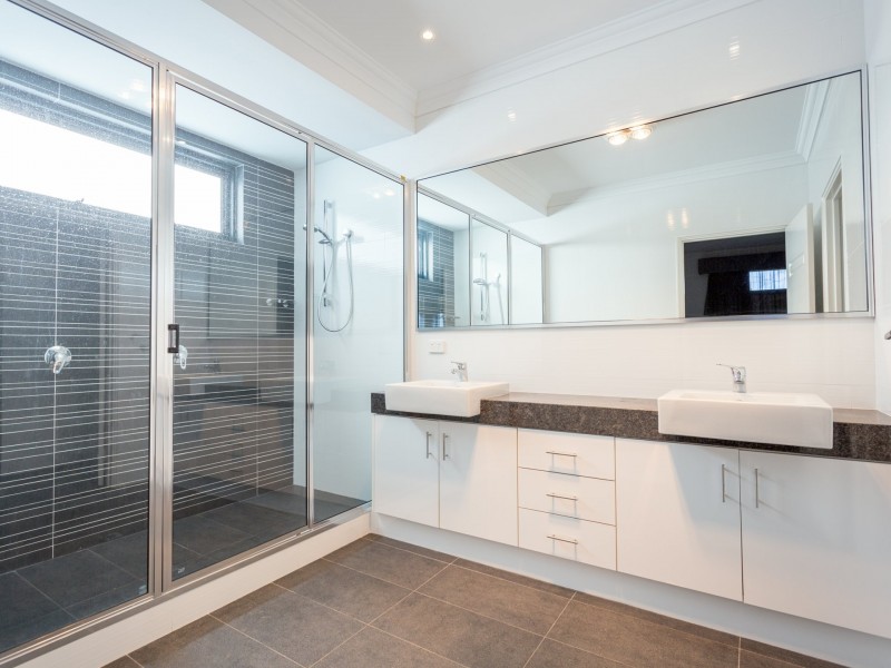 110 Herbert Road, Harvey WA 6220