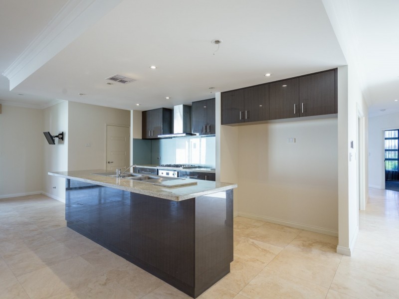 110 Herbert Road, Harvey WA 6220