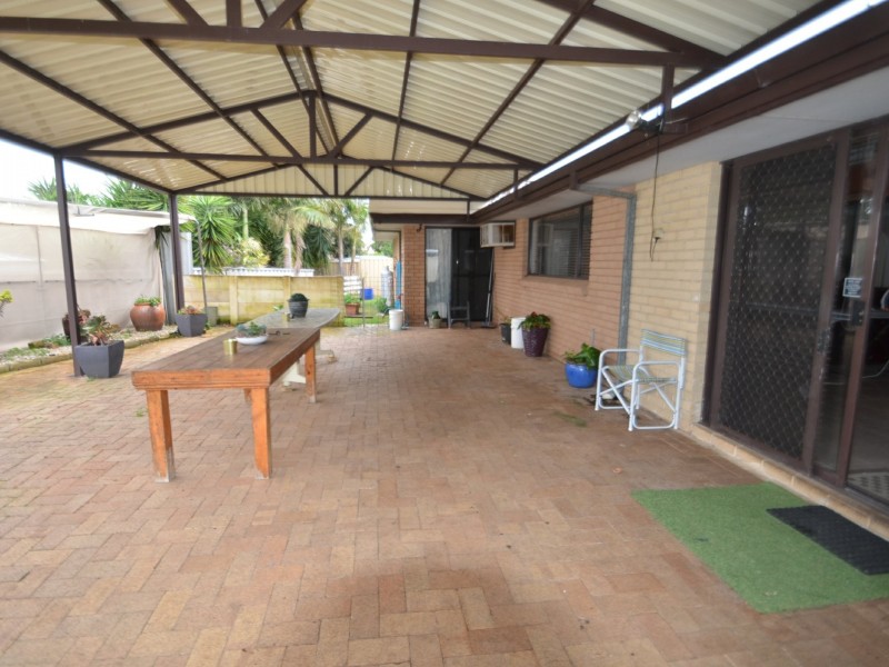 12 Lyons Way, Harvey WA 6220