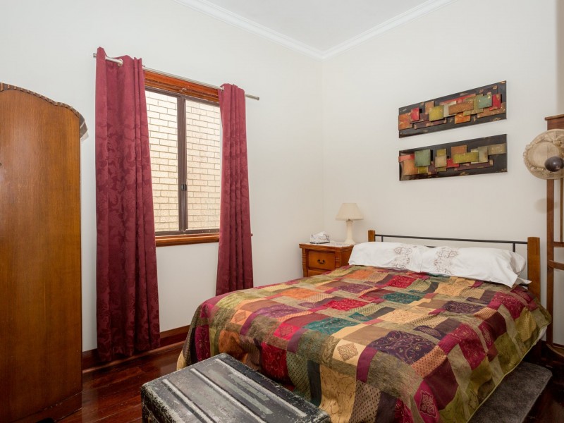 15 Newell Street, Harvey WA 6220