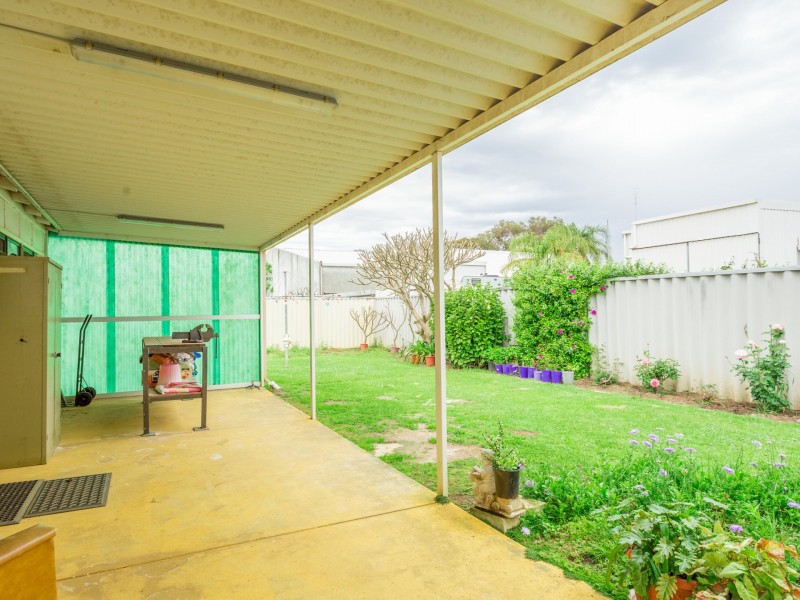 15 Newell Street, Harvey WA 6220