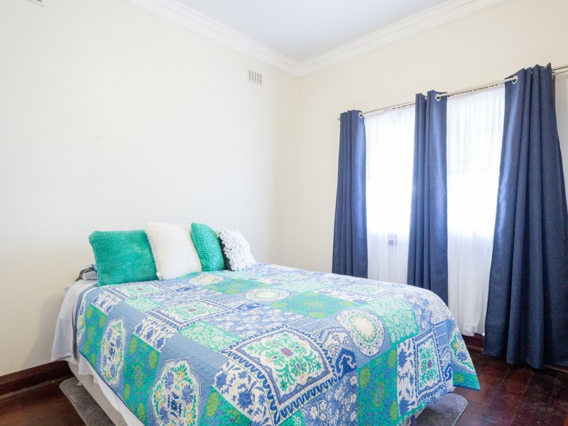 15 Newell Street, Harvey WA 6220