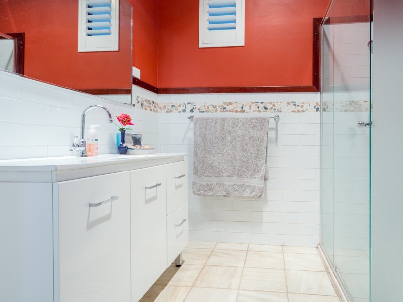 15 Newell Street, Harvey WA 6220