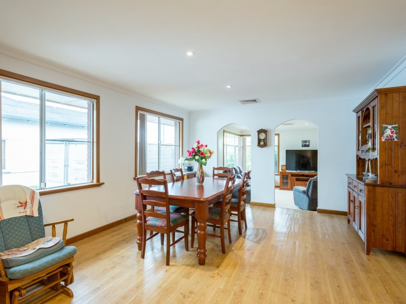 4 Grieves Street, Harvey WA 6220