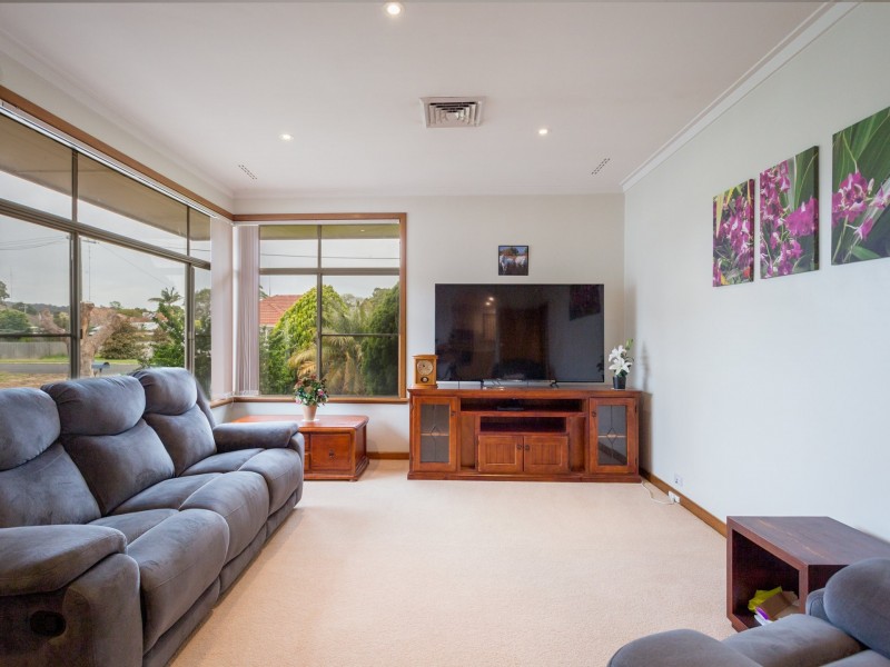 4 Grieves Street, Harvey WA 6220