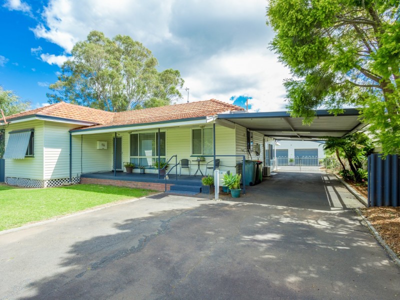 16 Palmer Street, Harvey WA 6220