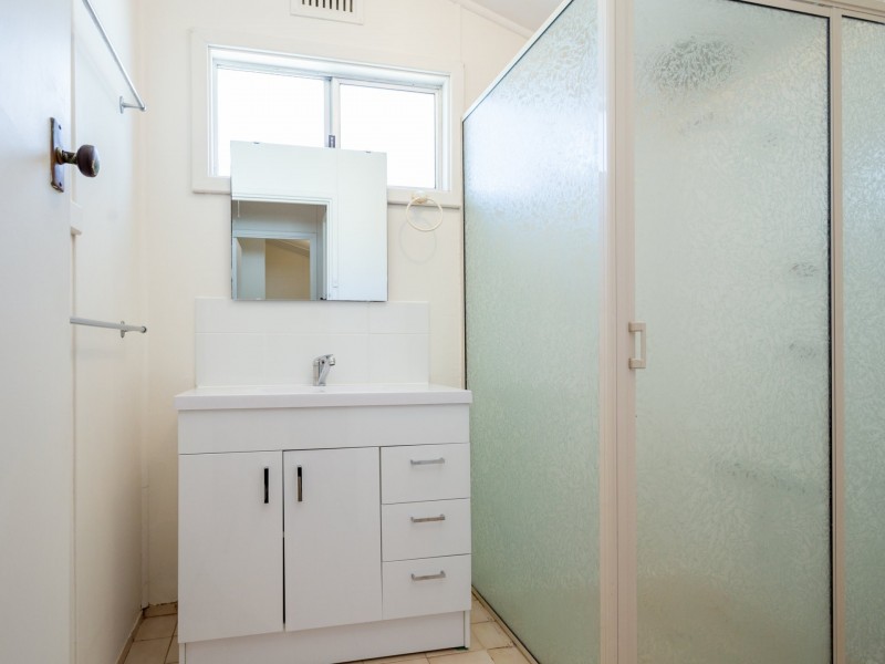 16 Palmer Street, Harvey WA 6220