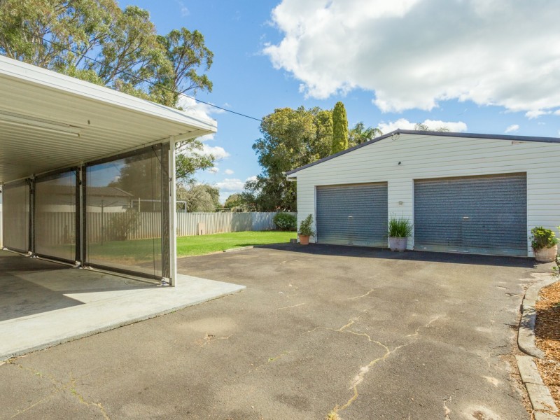 16 Palmer Street, Harvey WA 6220
