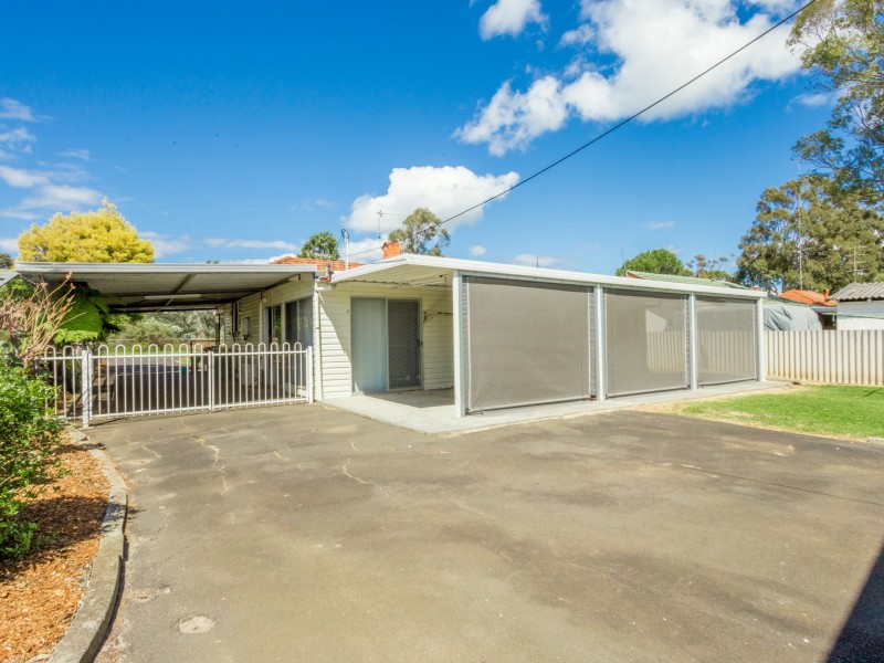 16 Palmer Street, Harvey WA 6220