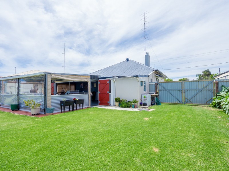 Unit 6/16 Jacobs Drive, Harvey WA 6220