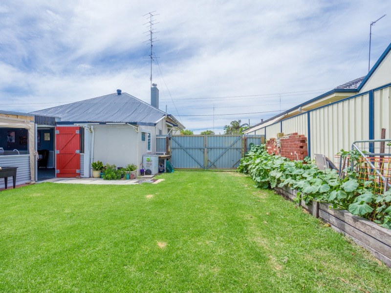 Unit 6/16 Jacobs Drive, Harvey WA 6220