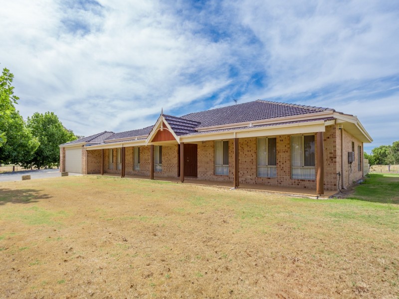 209 Korijekup Avneue, Harvey WA 6220