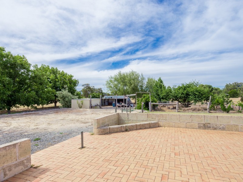 209 Korijekup Avneue, Harvey WA 6220